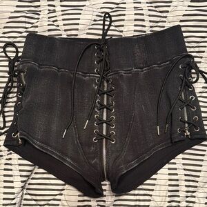 Tordrobes charcoal washed uzip shorts